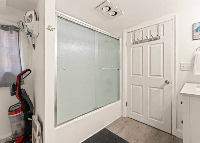 d1c681bd-c4f2-4a9a-aa3c-4040f6740cee